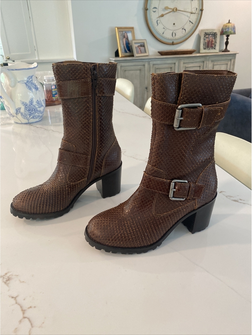 Women’s Matisse “Lone” Boots Brown Snakeskin Size 6